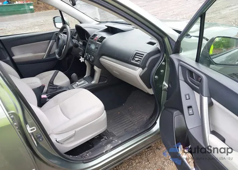 2015 Subaru Forester 2.5I Premium z USA, uszkodzony, nr VIN JF2SJADC8FH509717